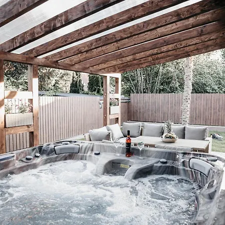 빌라 Luxury Wellness Ii. Balatonboglár