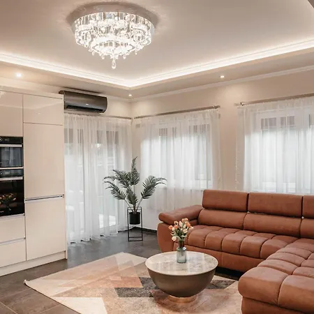빌라 Luxury Wellness Ii. *